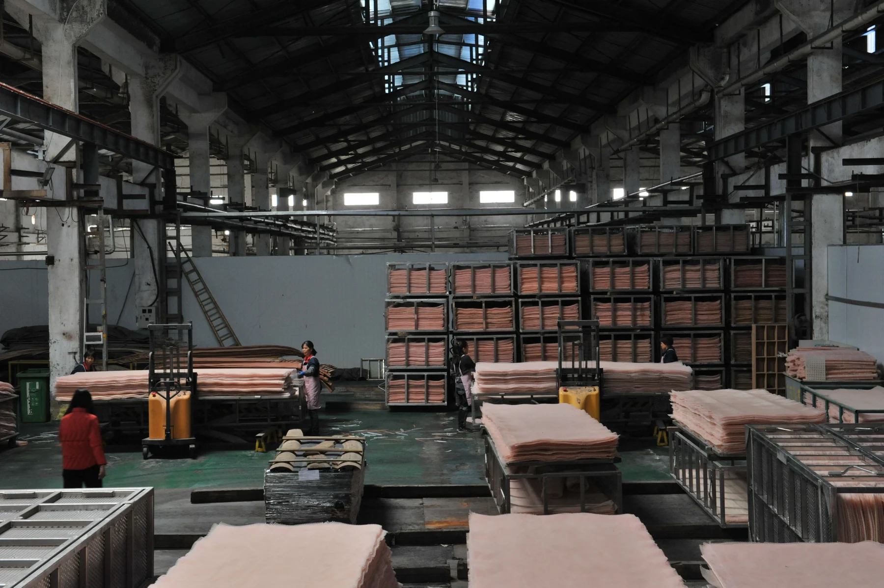 Veneer production floor
