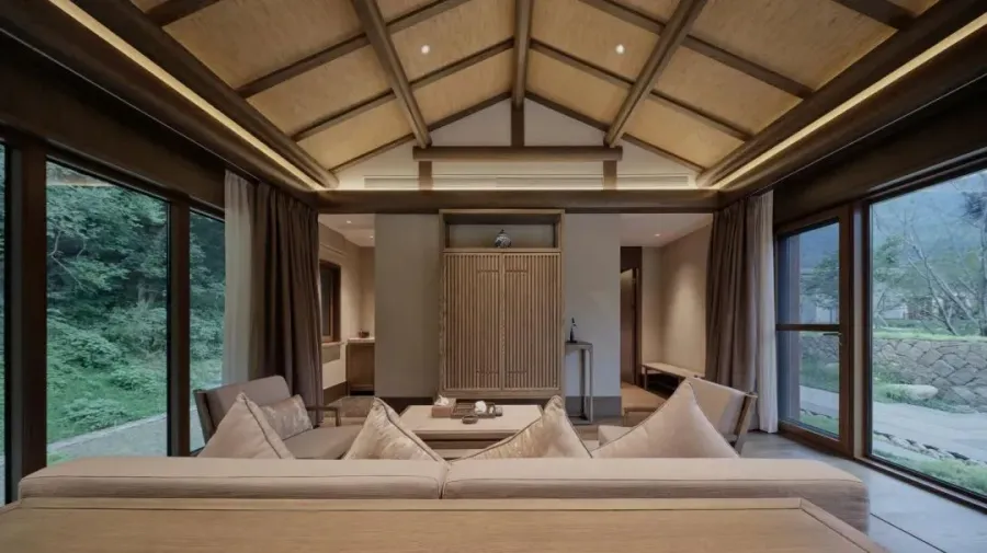 Shitai Julong Guniujiang Hotel