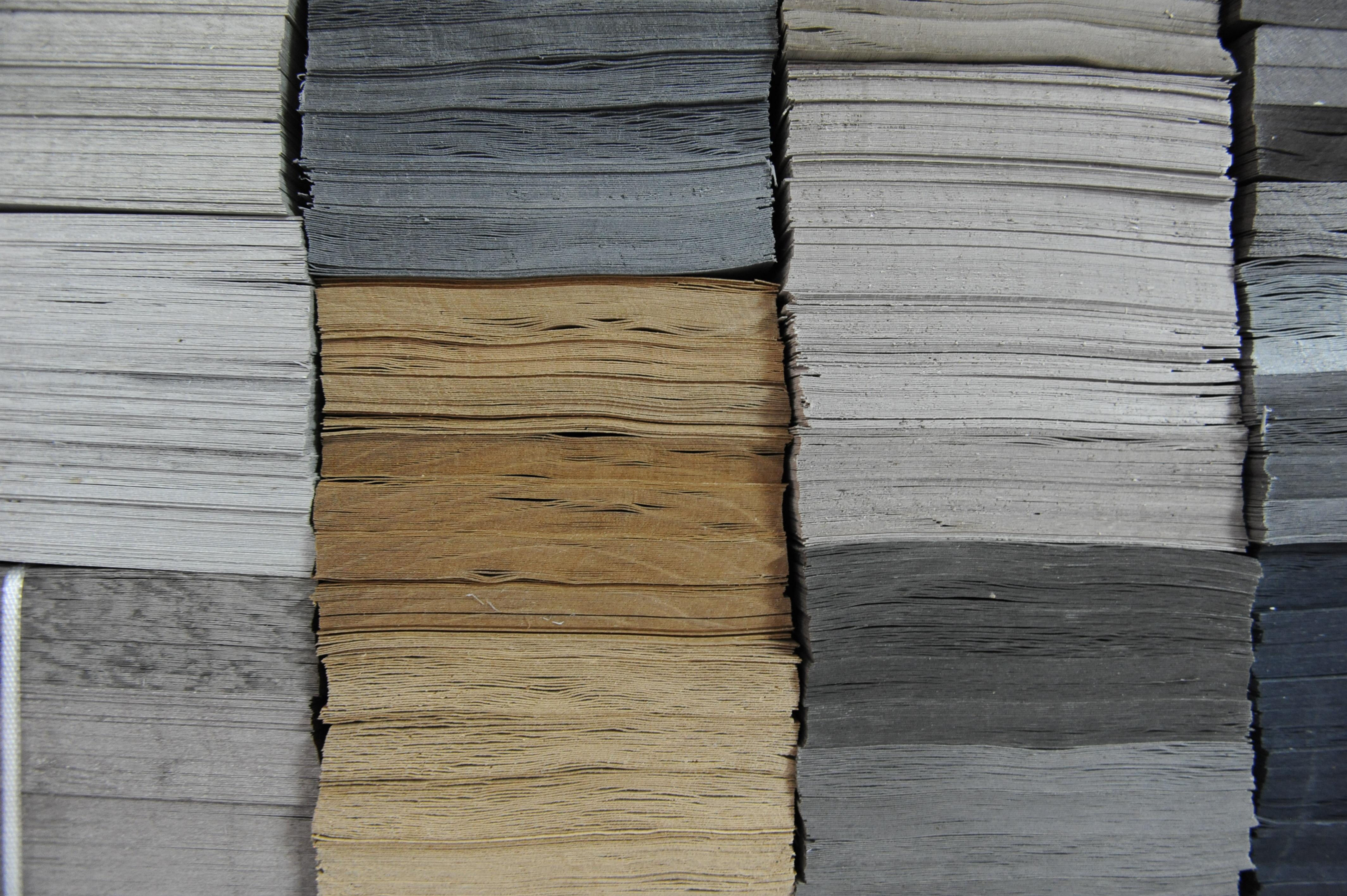 Veneer stacks organized for grading